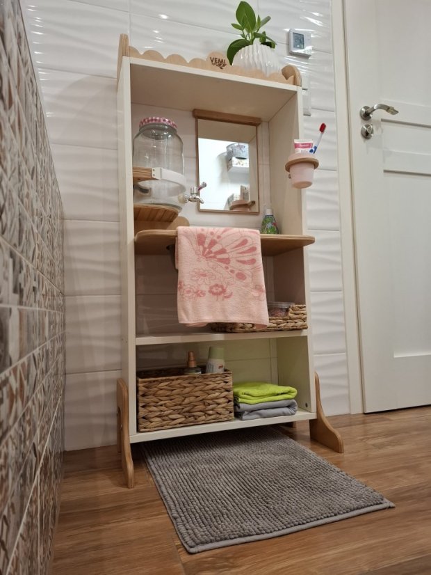 Montessori kúpeľňový kútik - Farba priloženého pohárika: Žltá